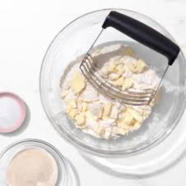 OXO Good Grips Dough Blender